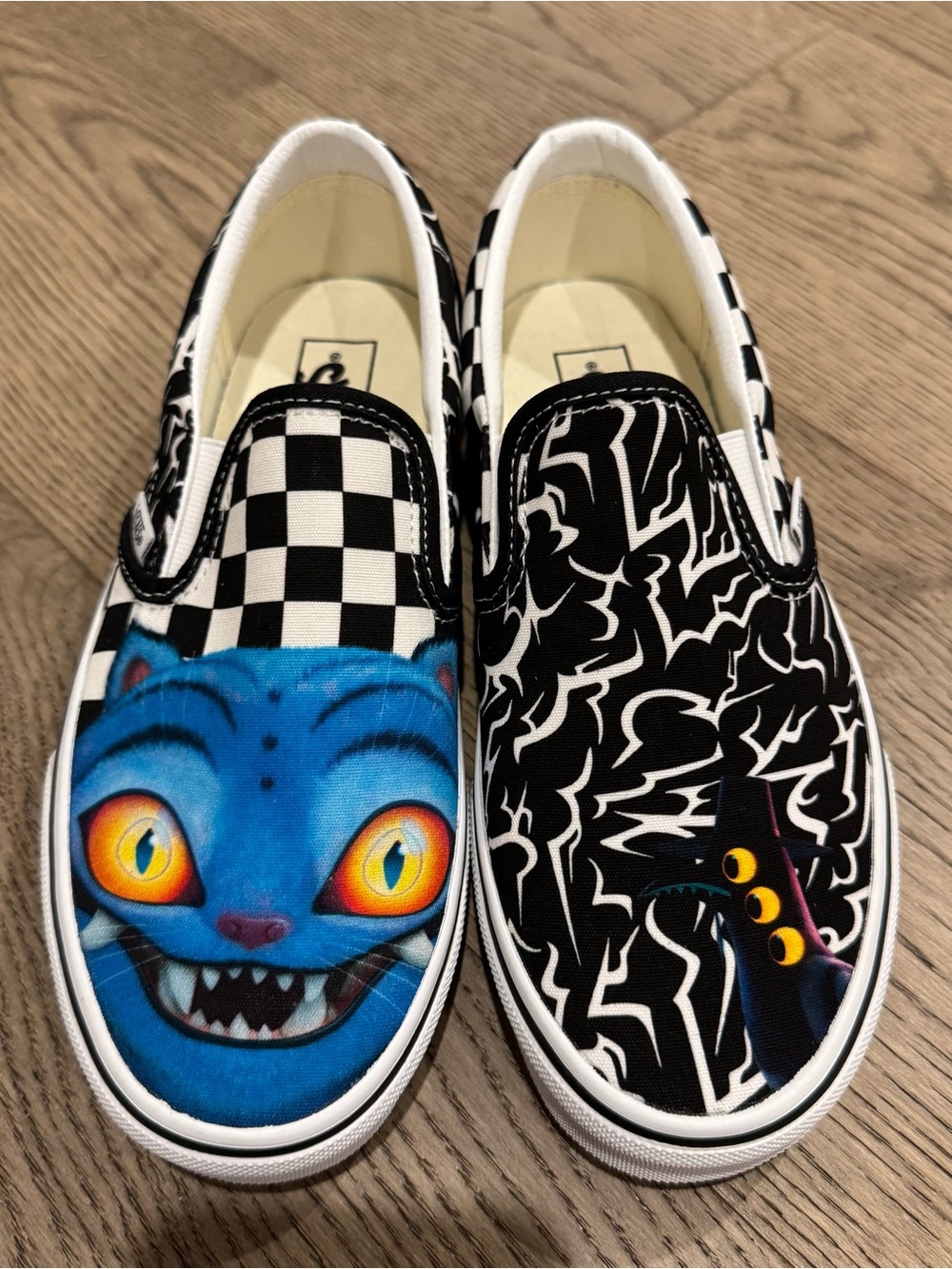 Vans Slip On K Pop Demon Hunters - Picture 3 of 6